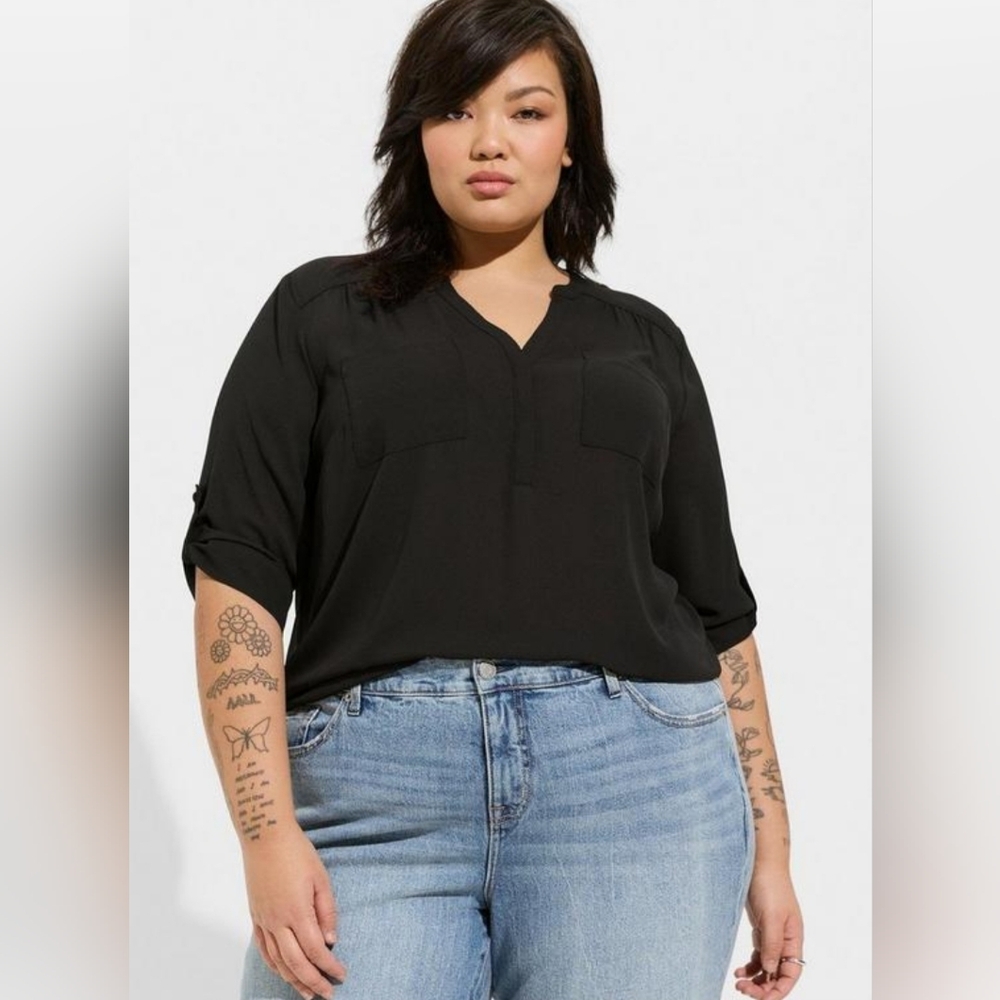 Torrid Women's Harper Black Split Neck 3/4 Sleeve Blouse Size 2X